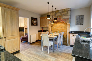 Photo 16- click for photo gallery